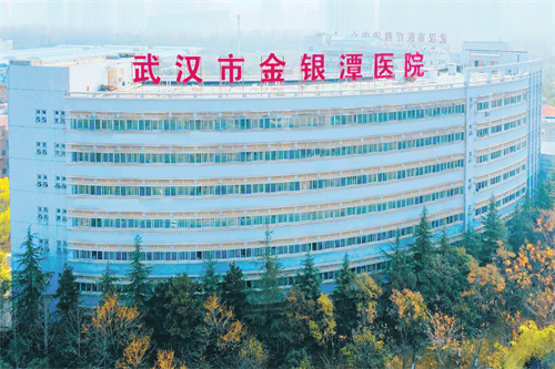 武漢市金銀潭醫(yī)院 · 能源中心改造項目(1).jpg 武漢市金銀潭醫(yī)院 · 能源中心改造項目(1).jpg